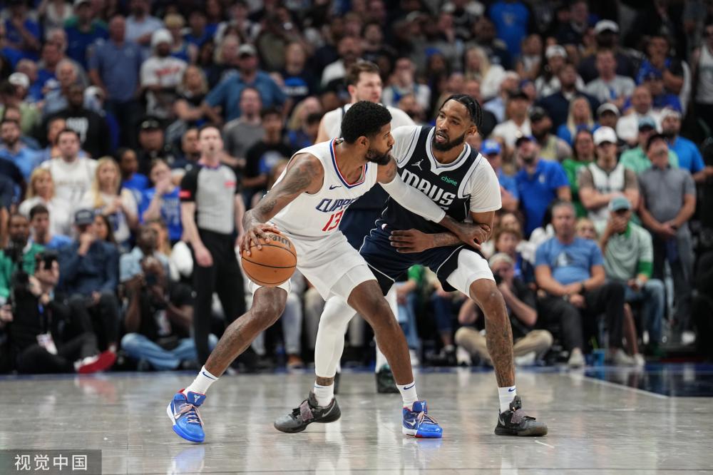 与莱昂纳德 与莱昂纳德