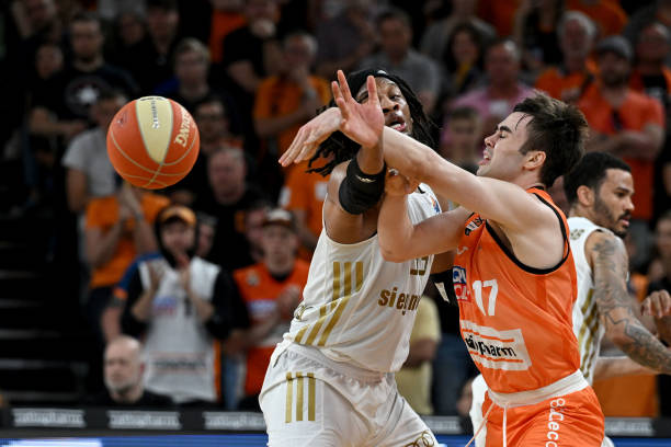 接发后前三 接发后前三